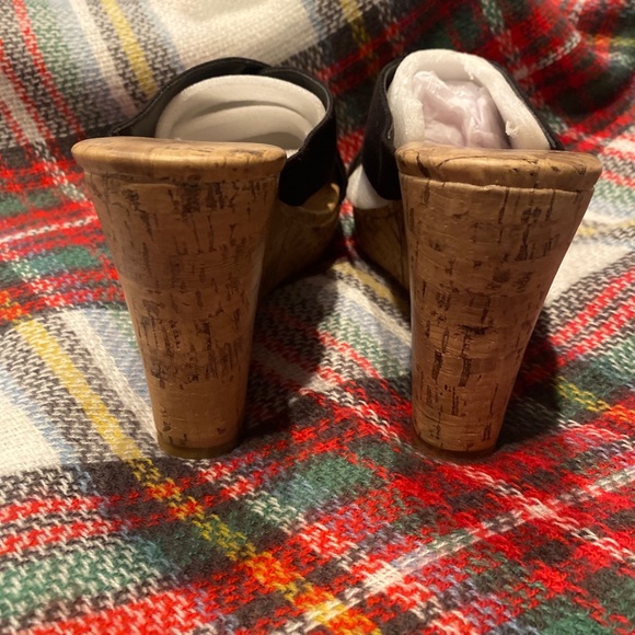 Wedged sandals - Picture 4 of 4